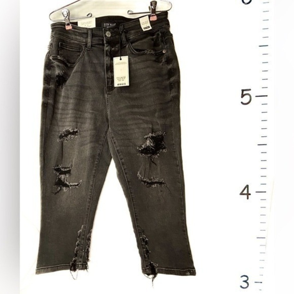 Judy Blue Los Angeles Black High Waist Skinny Fit Capri Distressed Jeans 14W NWT